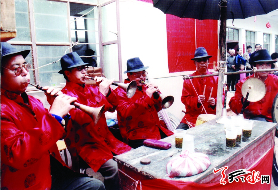 1510544147860764.jpg 4.jpg