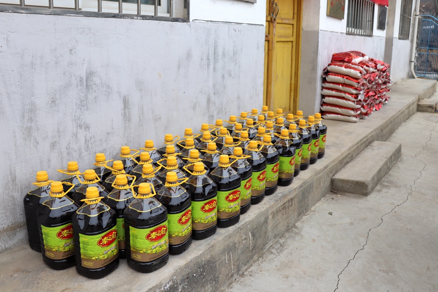 Canon EOS 77D F3.5 1_80s ISO1001.jpg