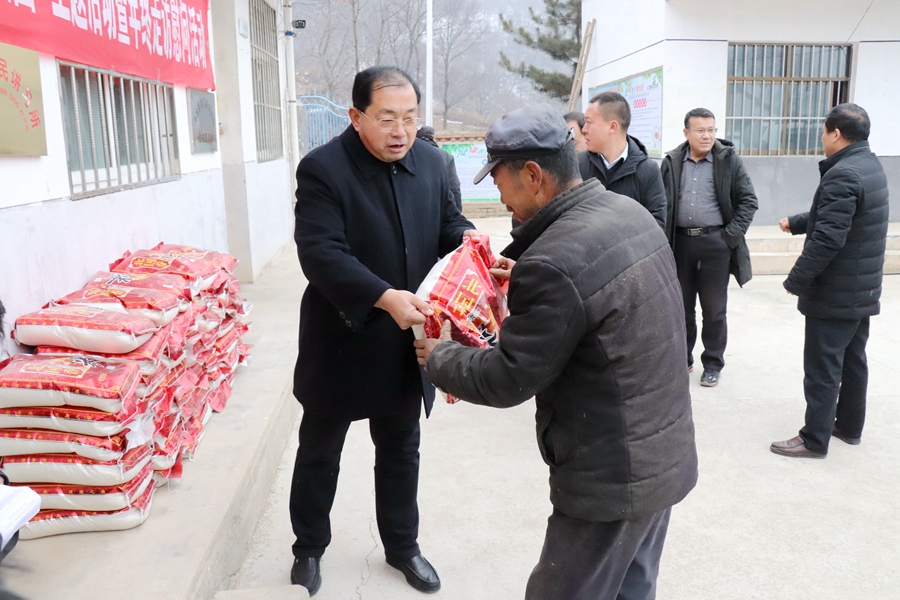 Canon EOS 77D F8.0 1_160s ISO32002.jpg