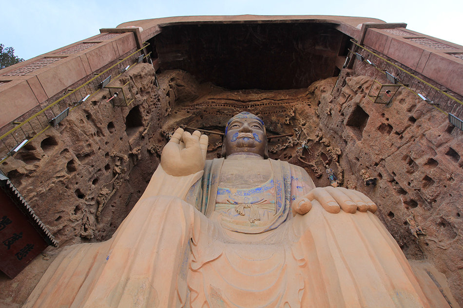 大象山石窟(1).jpg 大象山石窟(1).jpg