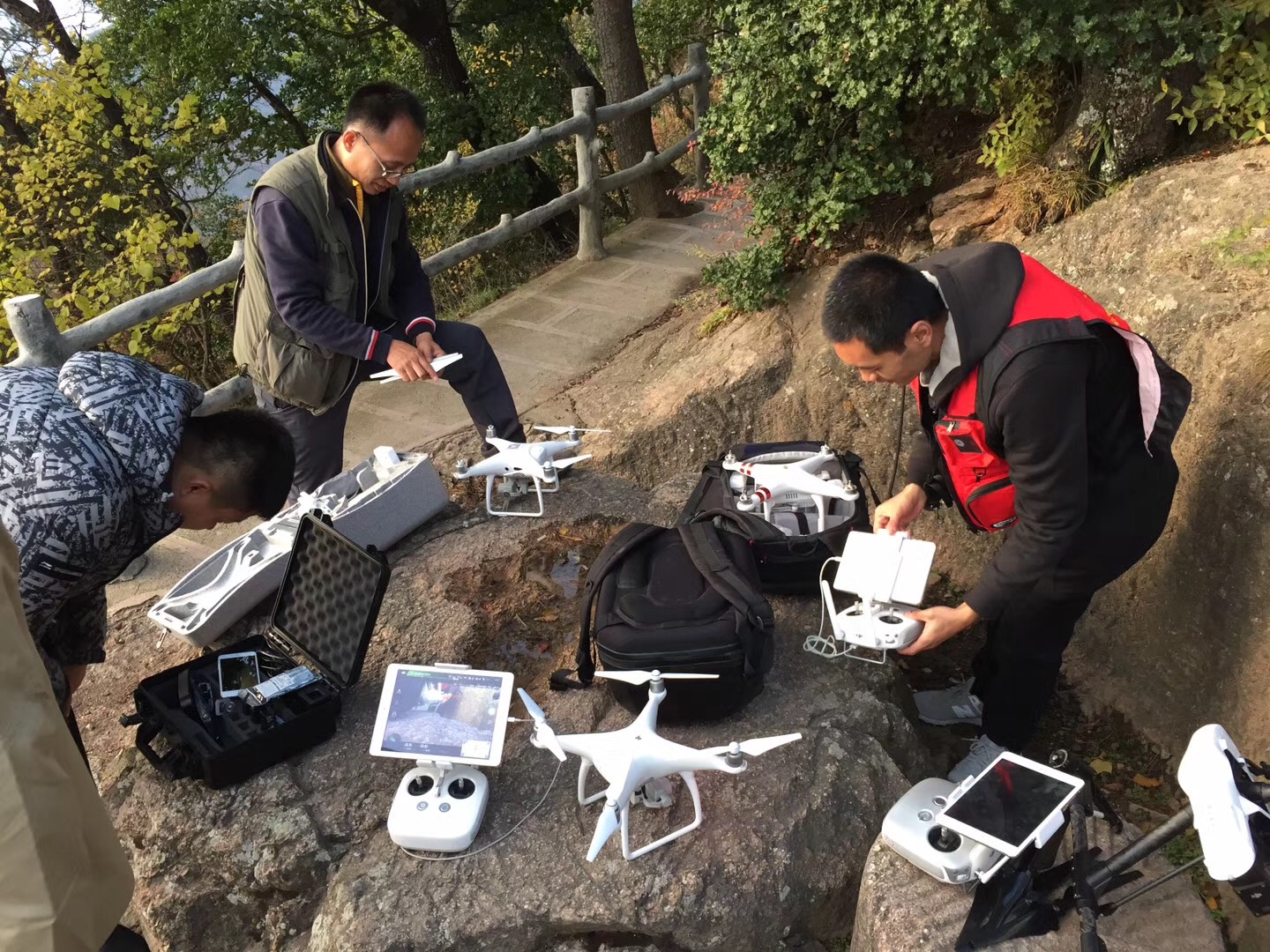 1509175043885766.jpg 微信图片_20171028151526.jpg