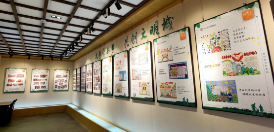 大手牵小手 共创文明城——青少年社会教育实践成果展在天水民俗博物馆开展360.png