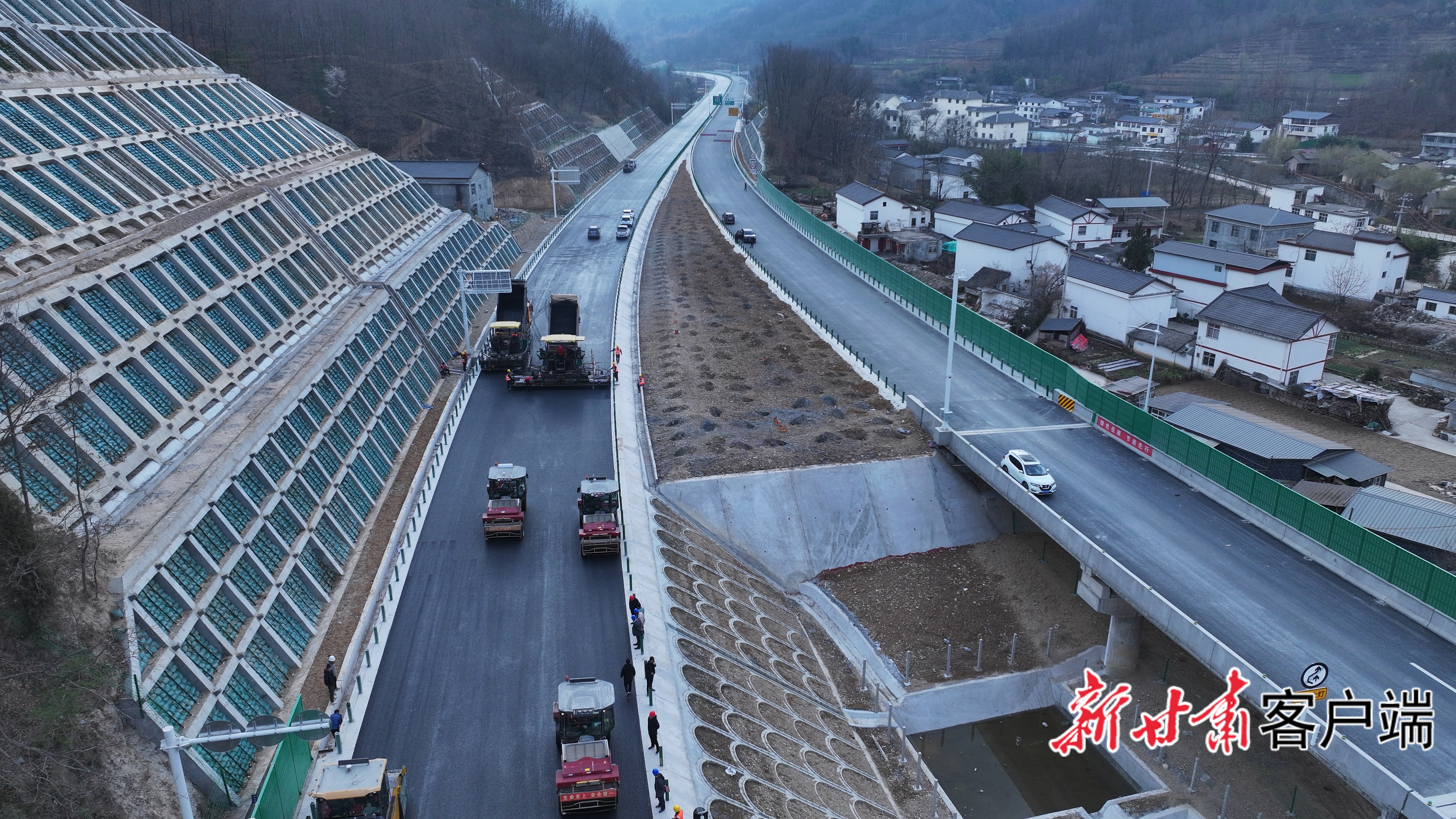 康略高速二期项目冲刺通车目标再提速- 陈(47682347)-20260326063838