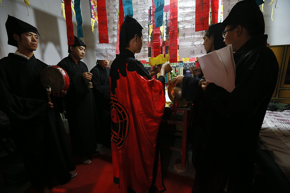 1509937046117937.jpg 请圣封表3.jpg