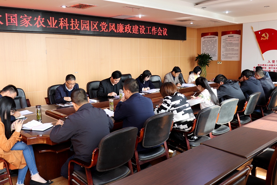 Canon EOS 77D Canon EF-S18-135mm f_3.5-5.6 IS USM13.jpg