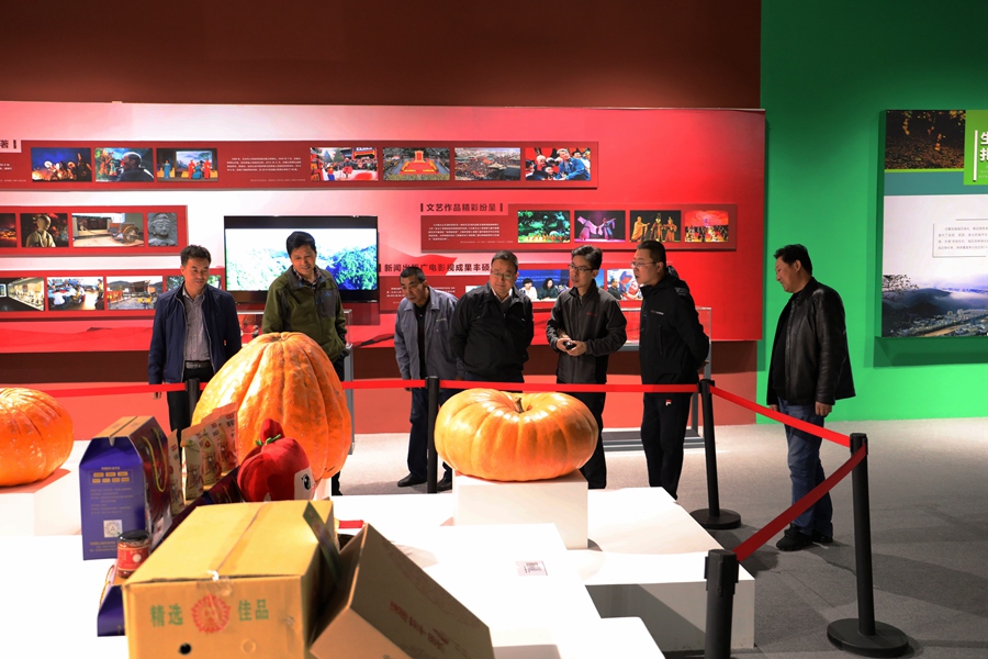 Canon EOS 5D Mark IV3.jpg