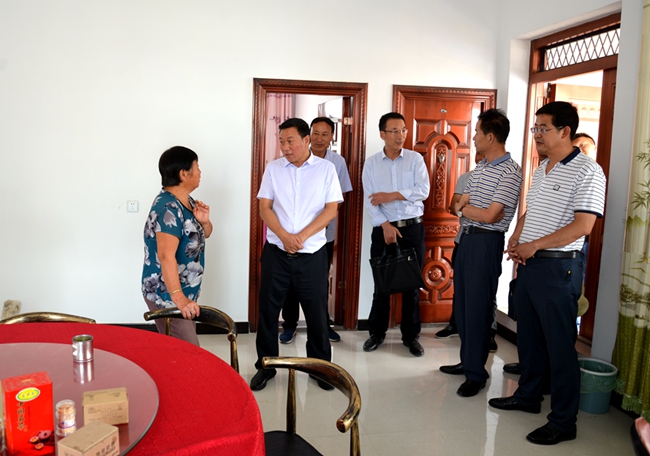 1535700350111650.jpg IMG448a5b4f79df48567906267.jpg