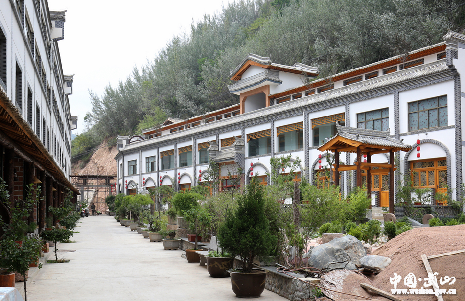 1535773569128845.jpg 1535526484422442.jpg