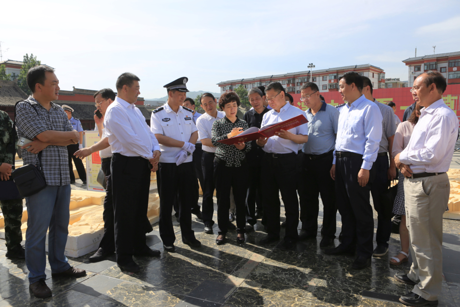 1529026995236115.jpg 154A1000.jpg