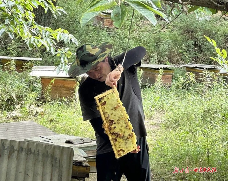 1692930810851558.jpg GetAttachment.jpg