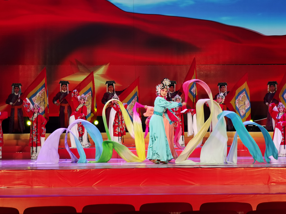 13戏曲《秦风秦韵颂党恩》.jpg 13戏曲《秦风秦韵颂党恩》.jpg