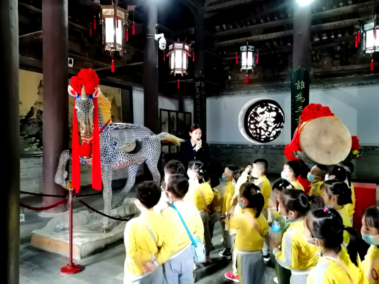 传承文化 情系教育——天水畅和幼儿园向天水市博物馆社会服务部赠送宣教锦旗703.png