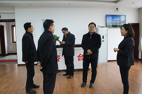 IMG_2215.JPG IMG_2215.JPG