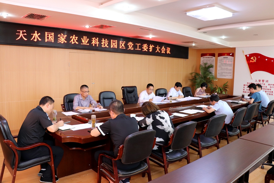 Canon 2019-06-14 Canon EOS 77D Canon EOS 77D F4.5 IMG_7389 18mm IMG_7389 ISO1600 IMG_7389 Canon1.jpg