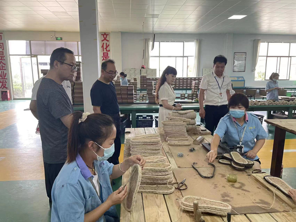 第一张.jpg 第一张.jpg