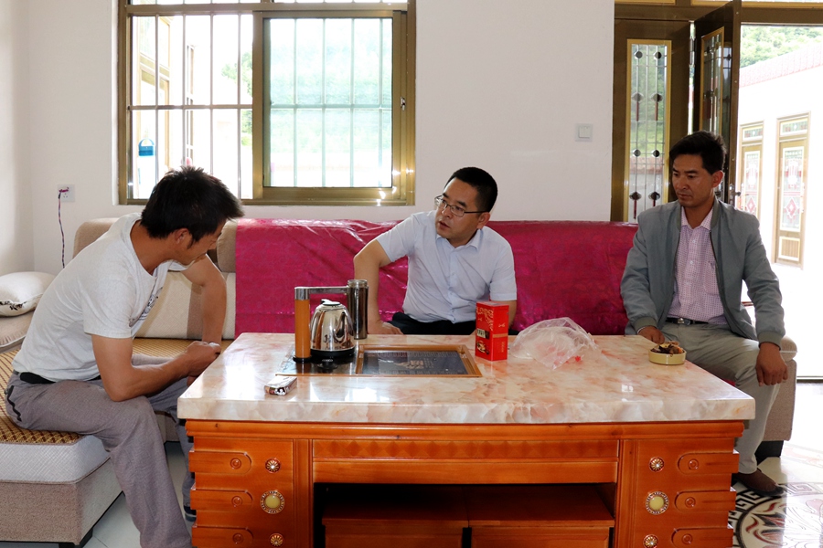 Canon 2019-07-01 Canon EOS 77D Canon EOS 77D F6.3 IMG_8002 18mm IMG_8002 ISO1600 IMG_8002 Canon3.jpg