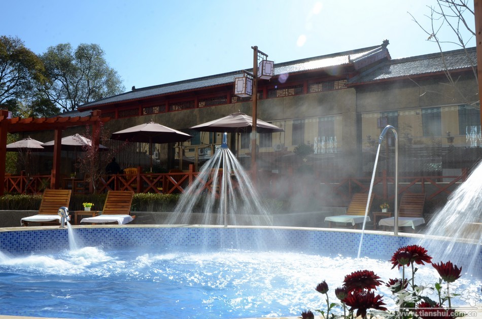 温泉1.jpg 温泉1.jpg