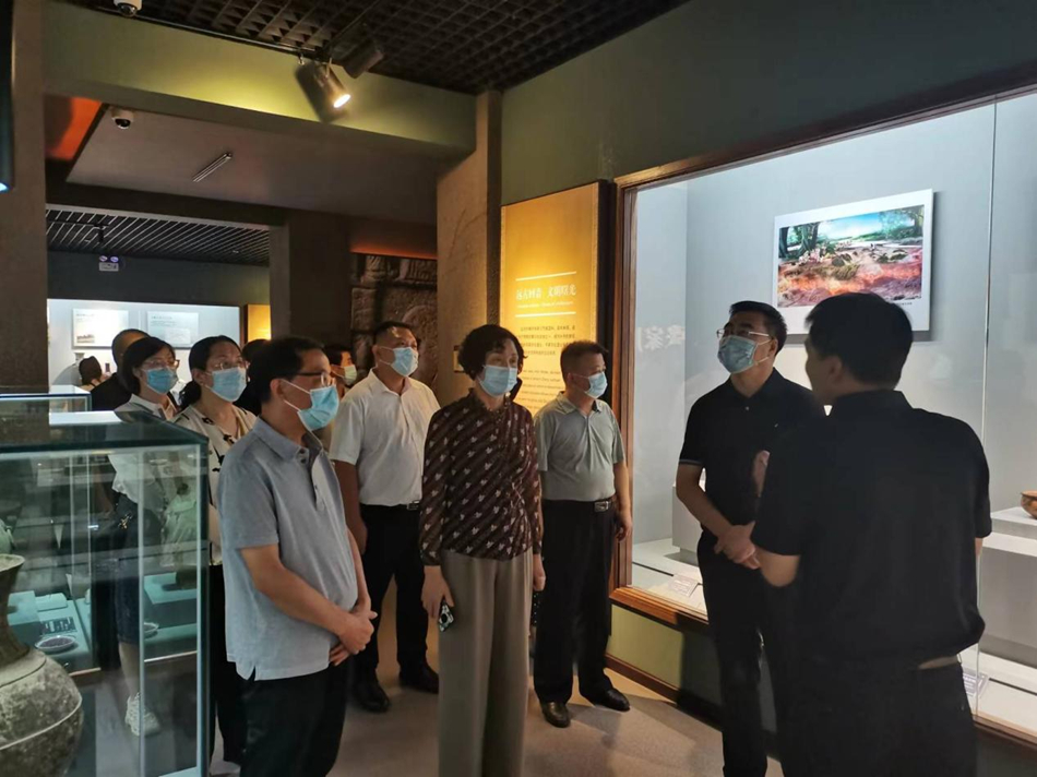 张家川县博物馆调研.jpg 张家川县博物馆调研.jpg