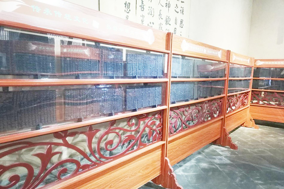 1530240596517026.jpg 1806281815e2c8c42bdfa67338.jpg