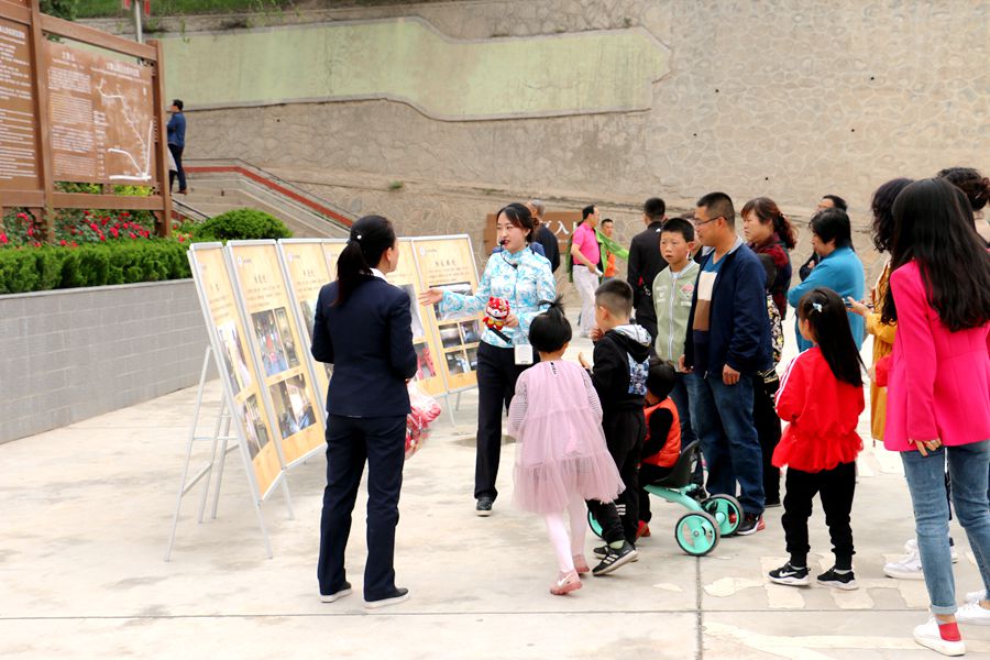 1528081053857881.jpg 1.jpg