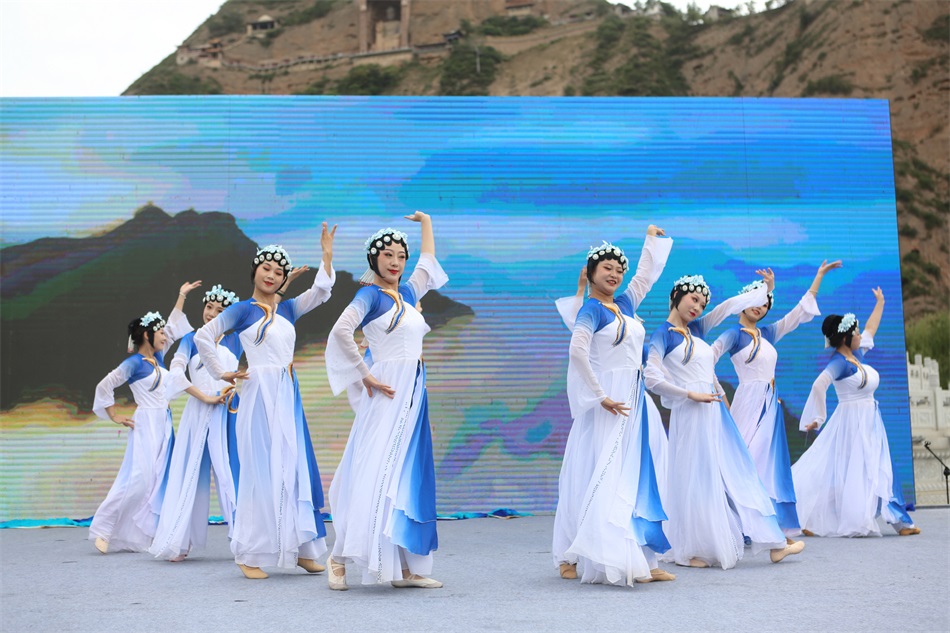 舞蹈2.jpg 舞蹈2.jpg