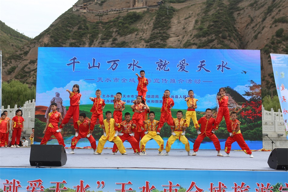 13武术.jpg 13武术.jpg