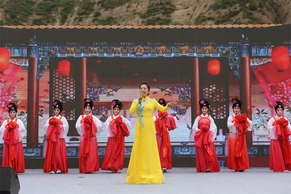 9袁丫丫.jpg 9袁丫丫.jpg