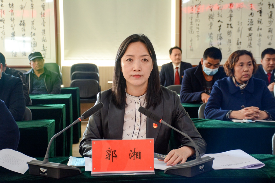 NIKON CORPORATION 09_26_295.jpg