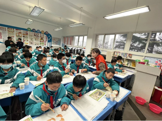 天水市博物馆走进天水市逸夫中学(改)495.png 天水市博物馆走进天水市逸夫中学(改)495.png