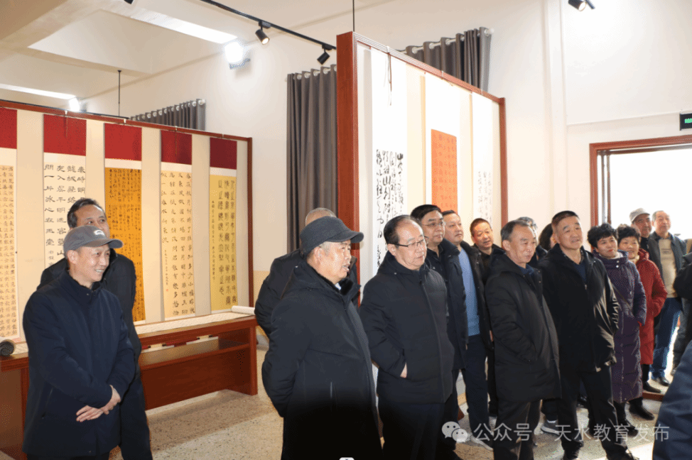 甘谷甘谷县第六中学举行新老校友回访母校活动