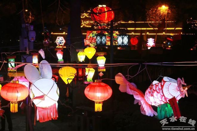 在元宵节晚上用谷面,糜子面,荞面做成十