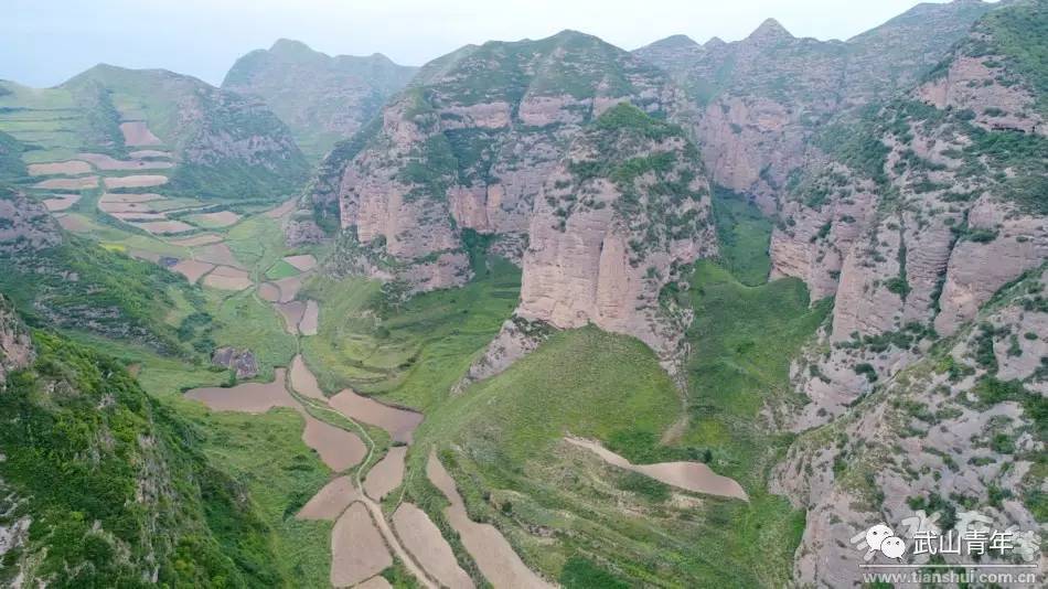 1561258606657224.jpeg 铁笼山.jpeg