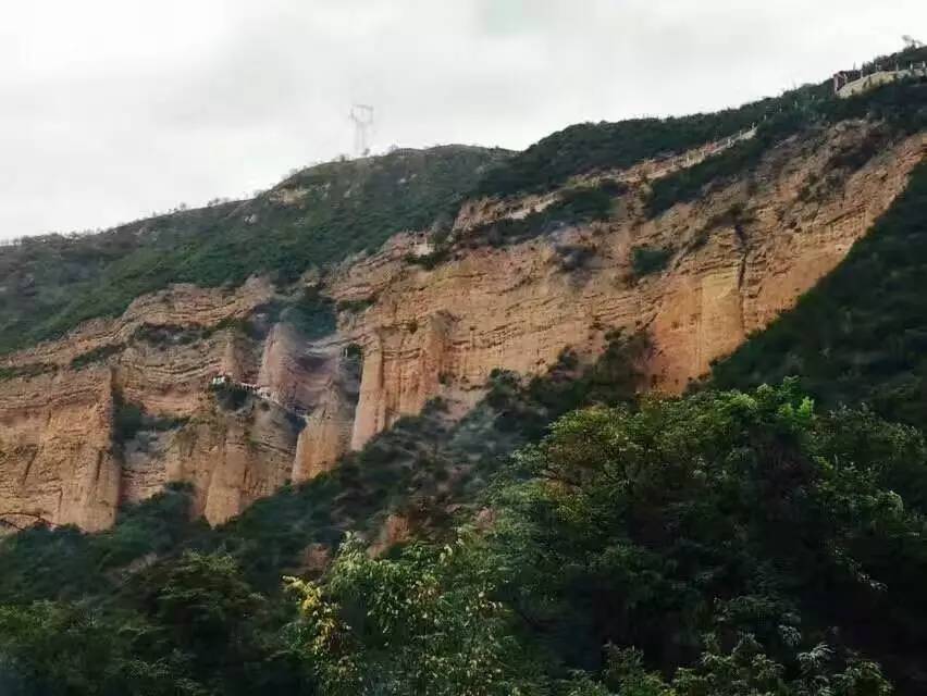 1561258375689153.jpg 甘谷马务寺石窟1.jpg