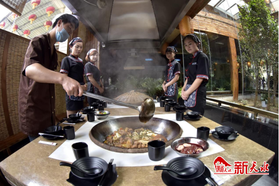 235484880_688cb81d-79e5-4f72-be5f-e02d14160a1c_batchwm.png 235484880_688cb81d-79e5-4f72-be5f-e02d14160a1c_batchwm.png