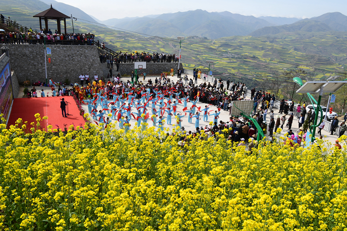 武山油菜花海.jpg 武山油菜花海.jpg