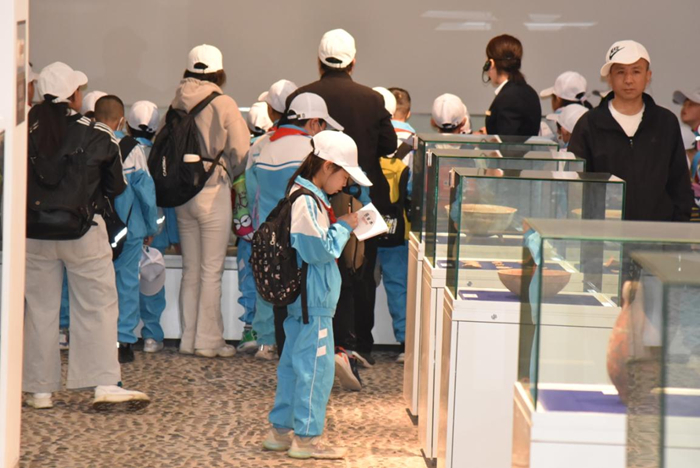 图片3.jpg 图片3.jpg