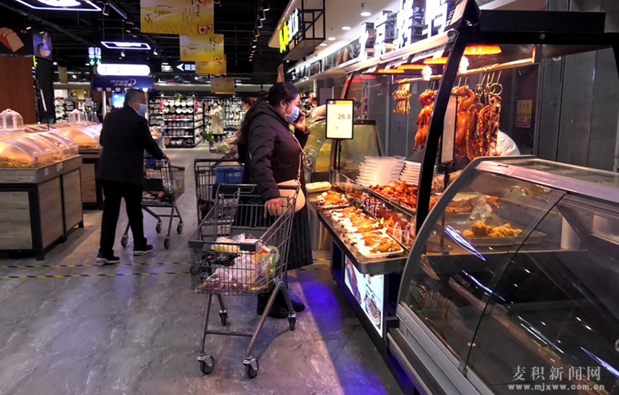 麦积区:疫情防控不放松 复工复产稳推进2.jpg