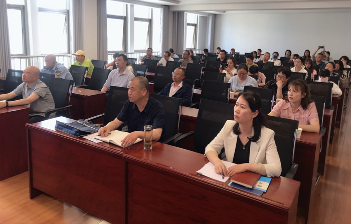 讲座照片1.jpg 讲座照片1.jpg