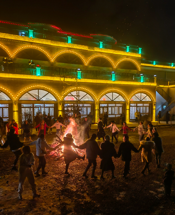 篝火晚会.jpg 篝火晚会.jpg