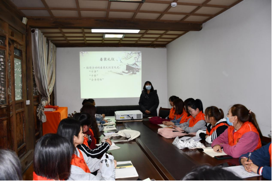 天水民俗博物馆开展志愿者业务技能培训和新课题探讨研发研学活动601.png 天水民俗博物馆开展志愿者业务技能培训和新课题探讨研发研学活动601.png