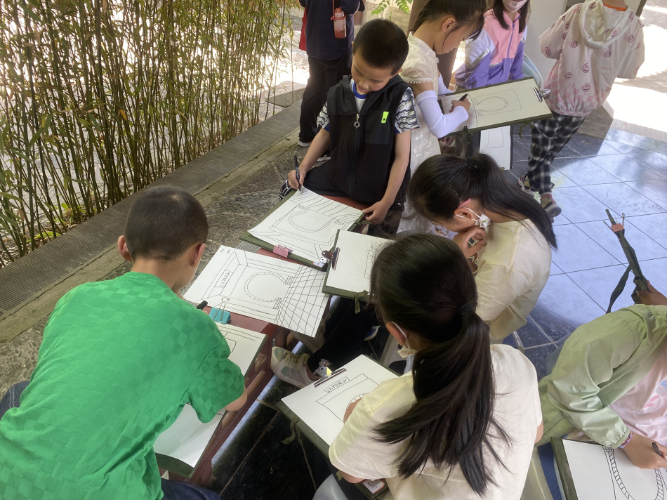 邓宝珊将军纪念馆开展描绘生活放飞梦想红色研学活动.png 邓宝珊将军纪念馆开展描绘生活放飞梦想红色研学活动.png