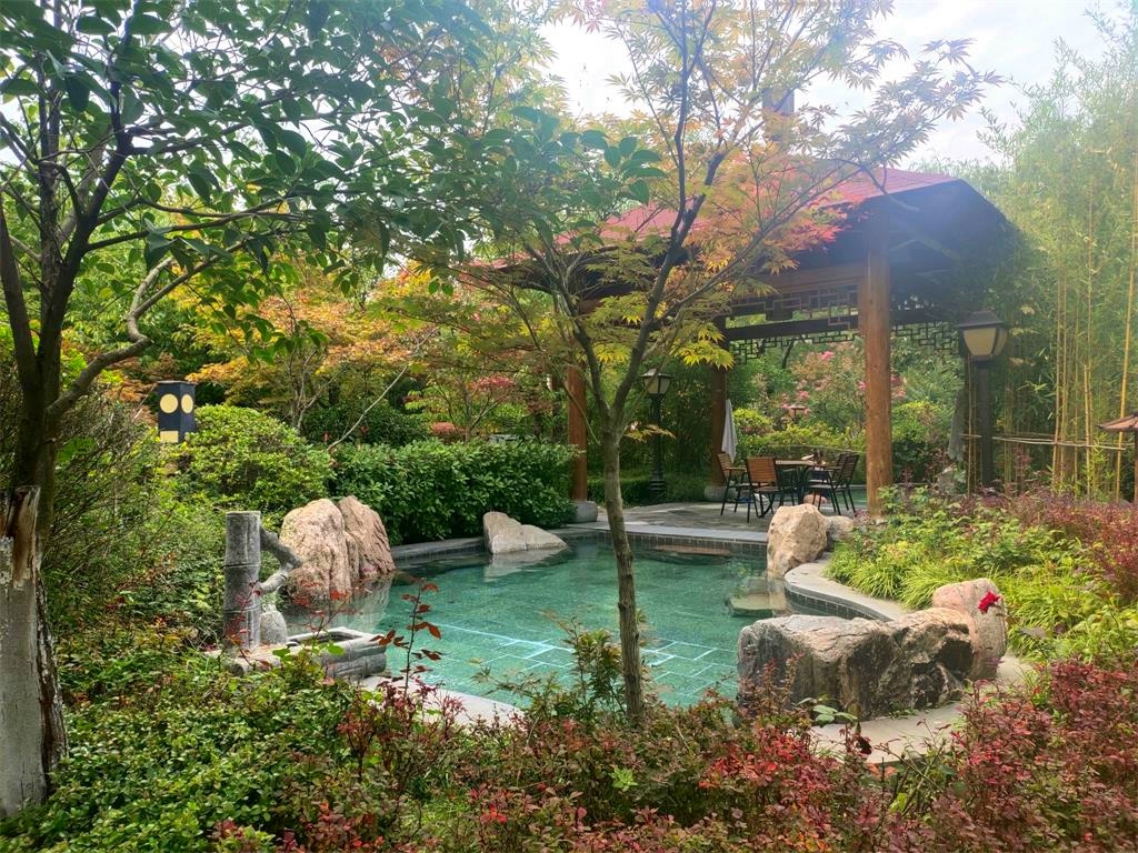 麦积山温泉8.jpg 麦积山温泉8.jpg