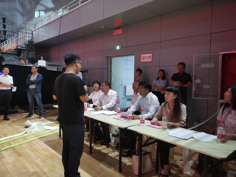 7(听取移动公司网络信号保障工作汇报).jpg 7(听取移动公司网络信号保障工作汇报).jpg