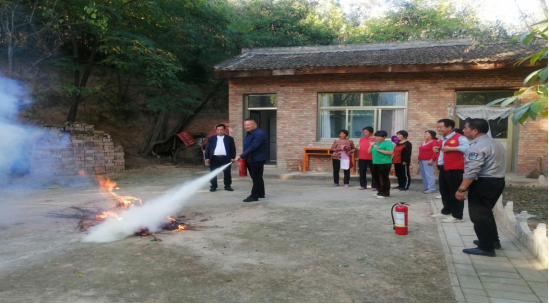 麦积区文旅局开展国庆节前文物消防安全知识培训演练493.png