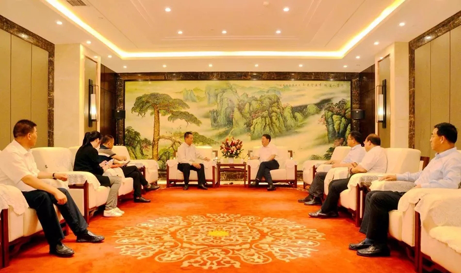 1530097673324889.jpg 640.webp (3).jpg