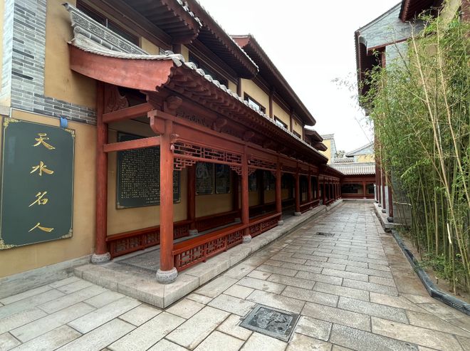 2-天水名人长廊2.jpg 2-天水名人长廊2.jpg