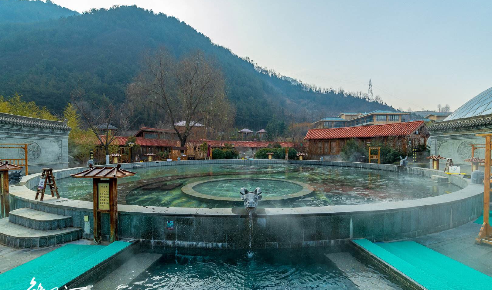 麦积山温泉.jpeg 麦积山温泉.jpeg