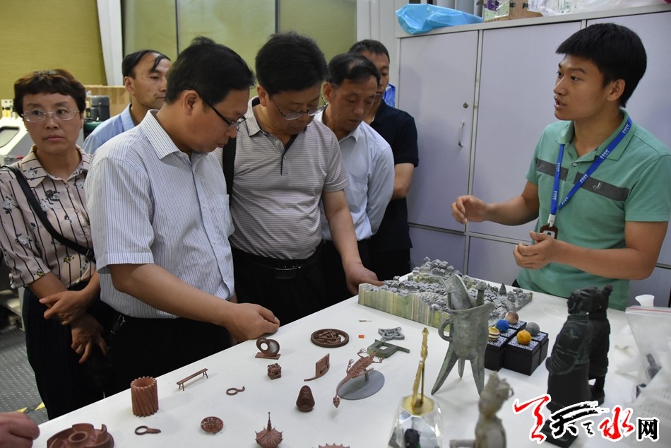 1558490110915372.jpg IMG085700df94bb5083555634.jpg