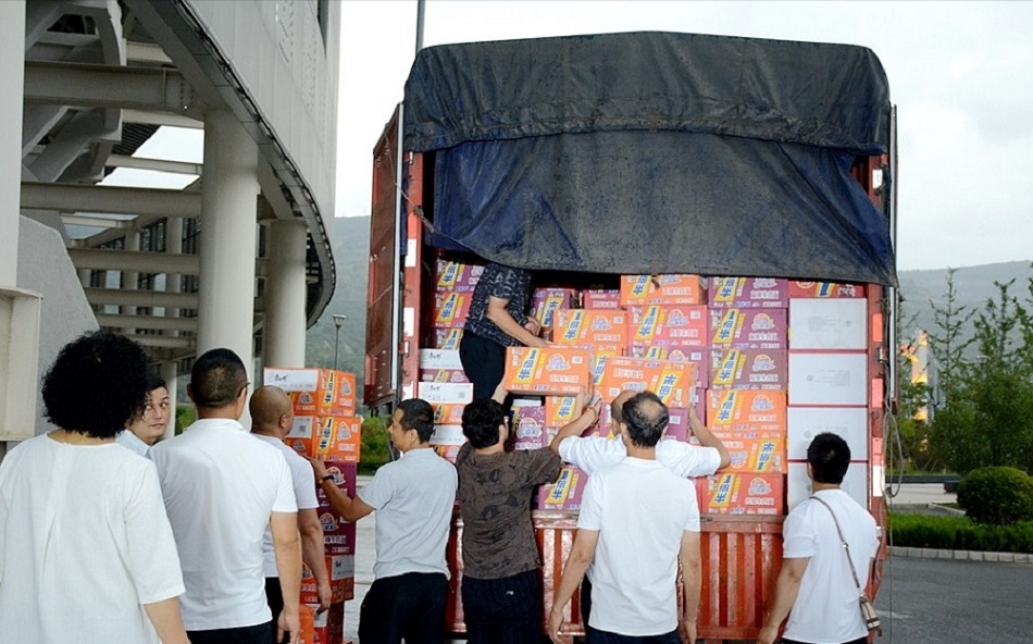 2021年7月25日援驰河南救灾场景3.jpg 2021年7月25日援驰河南救灾场景3.jpg