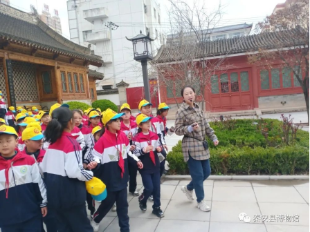 西川中心小学和秦安县第一小学师生走进县博物馆开展清明节研学活动567.png 西川中心小学和秦安县第一小学师生走进县博物馆开展清明节研学活动567.png